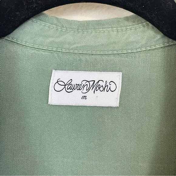 Lauren Moshi Sloane Cool Skull Chambray Raw Hem Button Down Shirt Size Medium - Picture 5 of 11